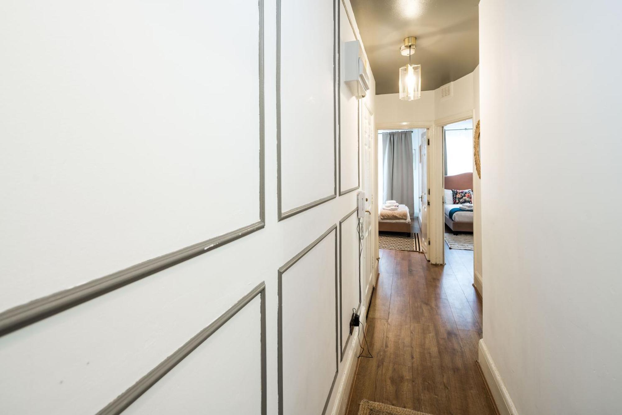 Charming Spacious 2Br Flat Near Station Plus Parking London Exteriör bild