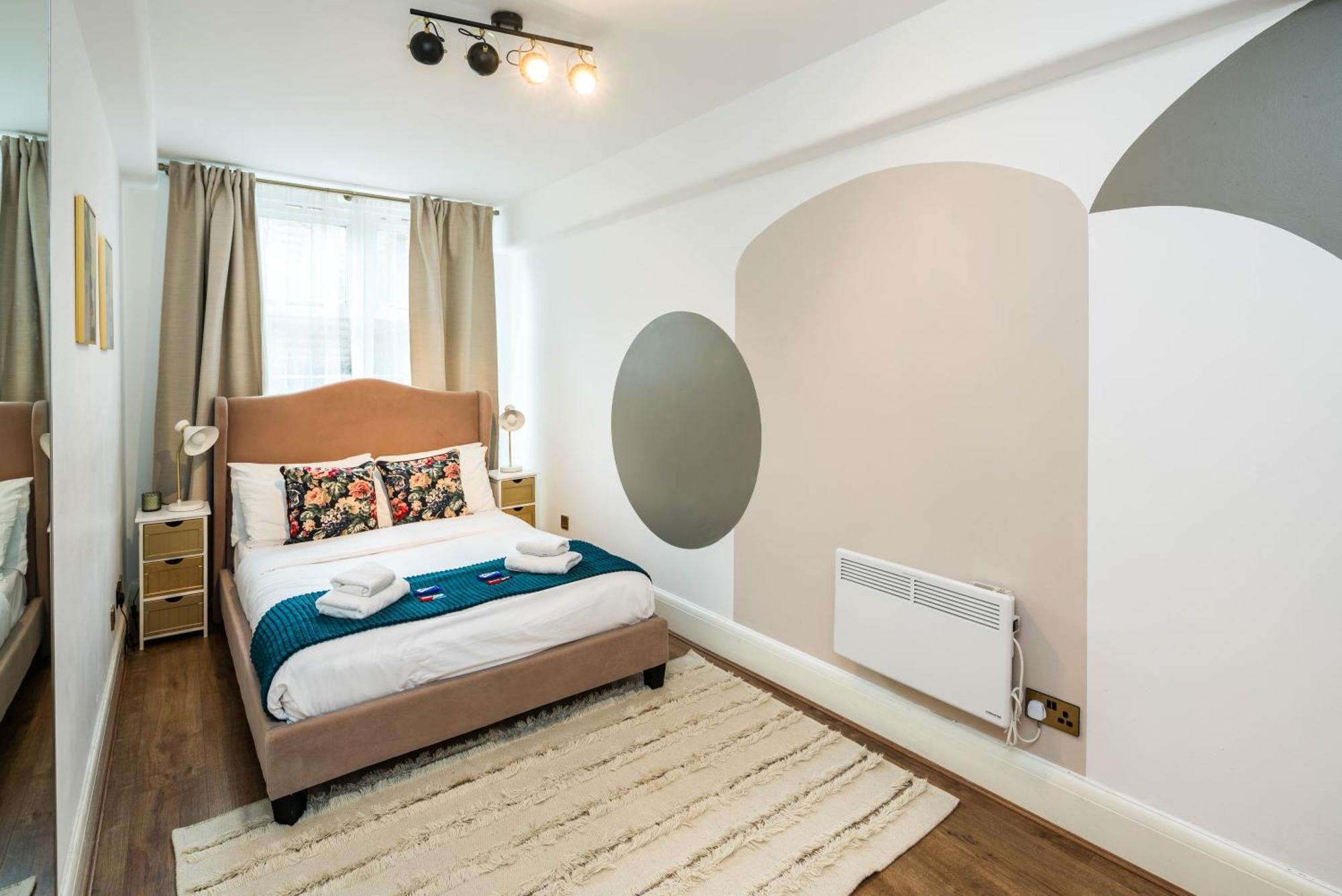 Charming Spacious 2Br Flat Near Station Plus Parking London Exteriör bild